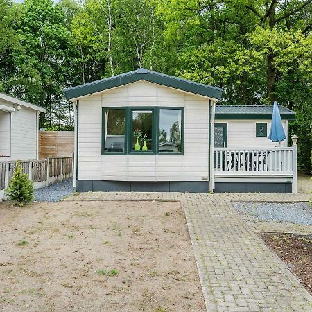Comfortable Chalet With A Terrace At 3 Km From Baarle-Nassau Eksteriør bilde